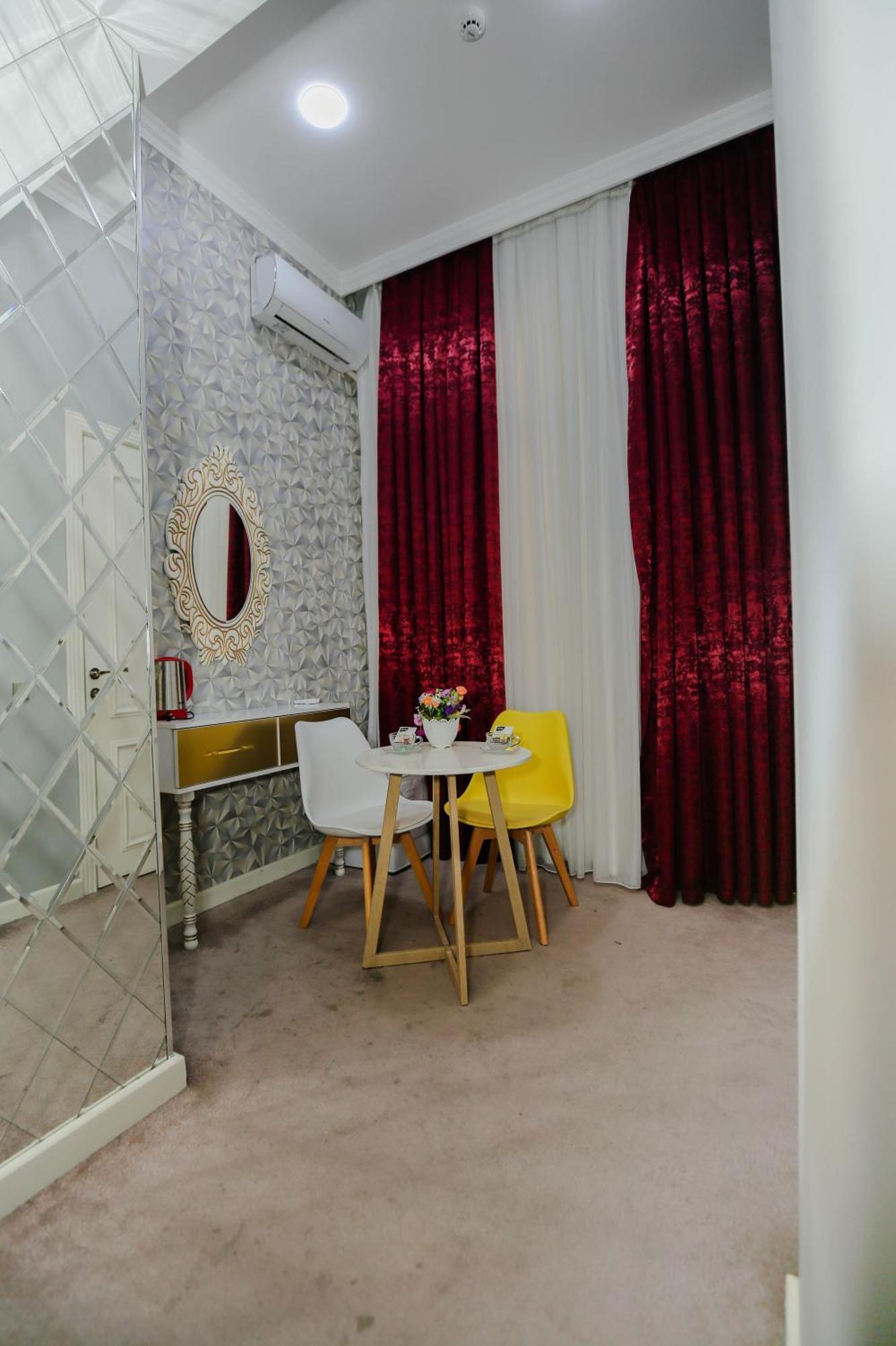 Dionis Coffee Shop Hotel Baku Exterior photo