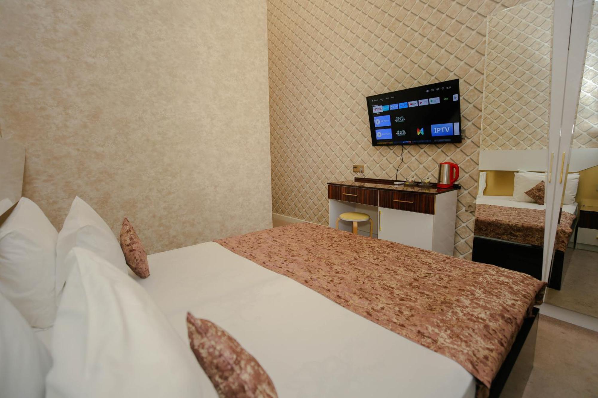 Dionis Coffee Shop Hotel Baku Exterior photo