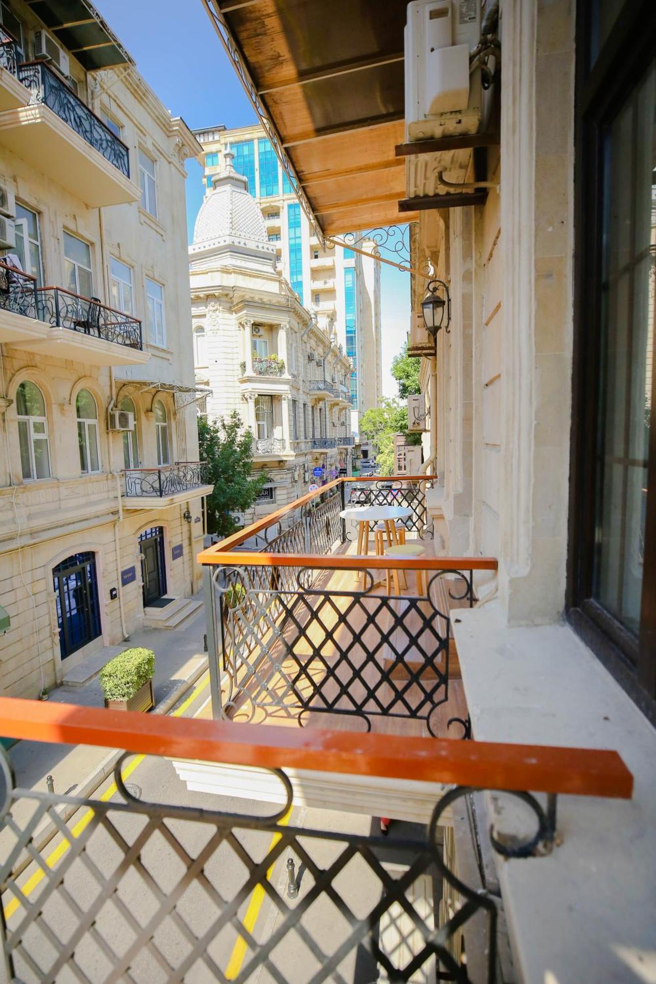 Dionis Coffee Shop Hotel Baku Exterior photo