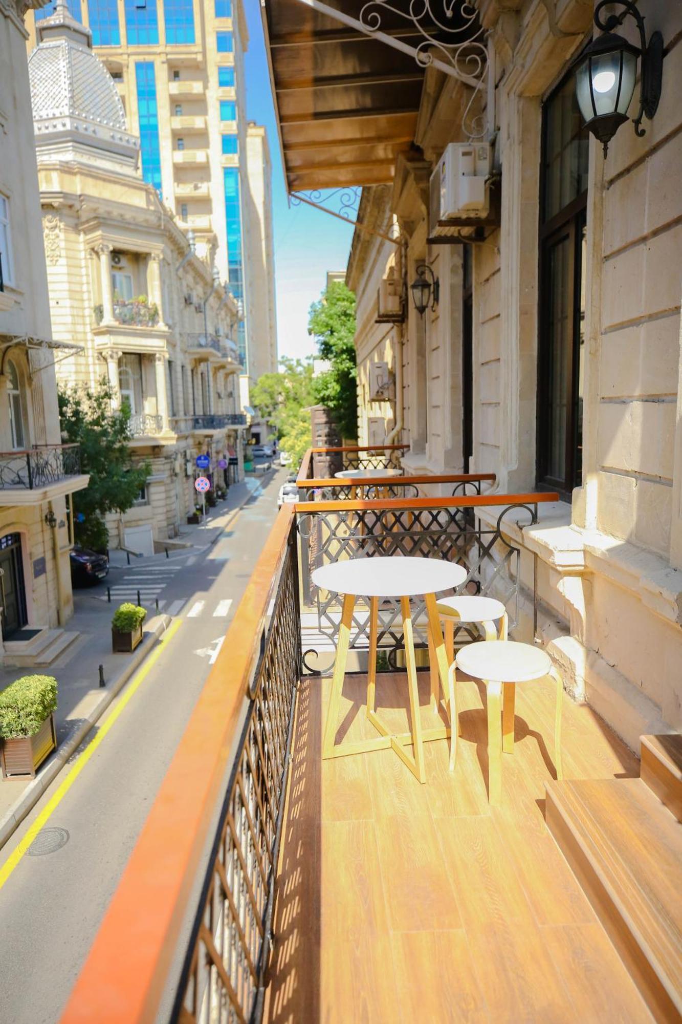 Dionis Coffee Shop Hotel Baku Exterior photo